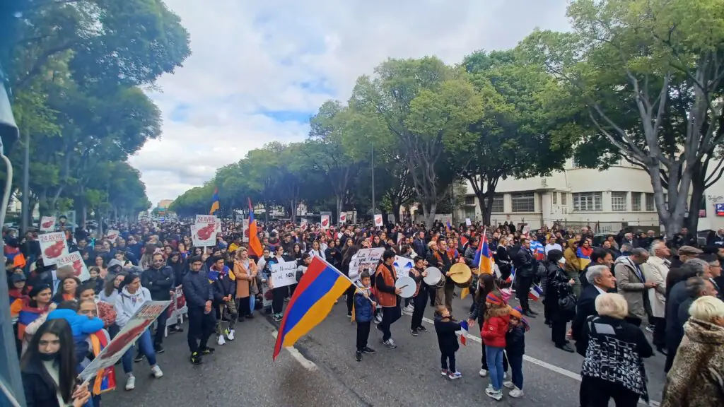 20220424 16 manifestation